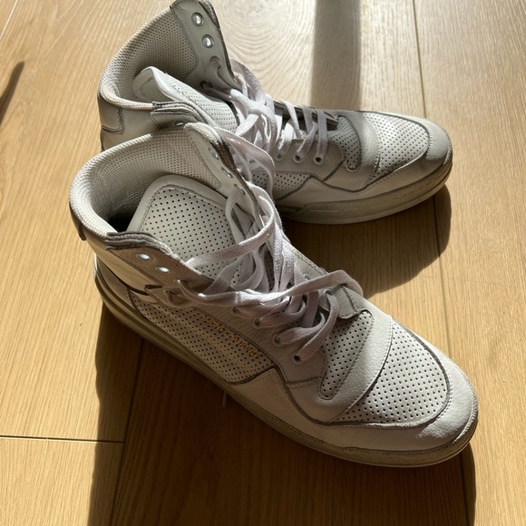 SL24 MID-TOP SNEAKERS IN USED-LOOK PERFORATED LEATHER - Picture 2 of 6